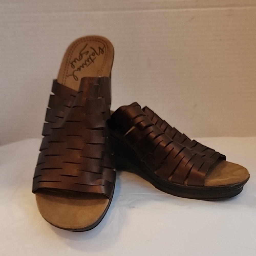 Natural Soul  Dark Brown Slide Sandals. 9M
